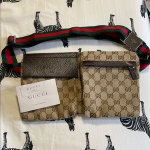 Authentic Never Worn GUCCI Monogram GG Fanny Pack